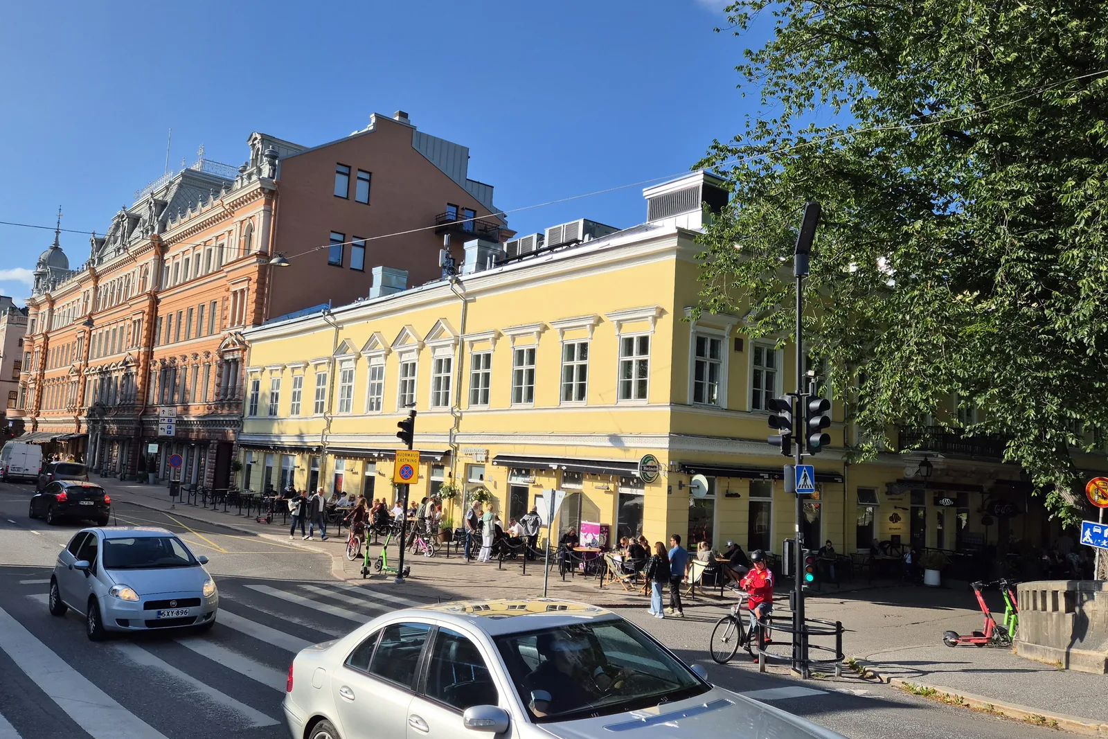 Sama kulma tänään, Läntinen Rantakatu